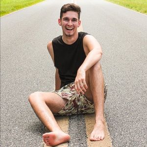 Meet your Posher, Diego